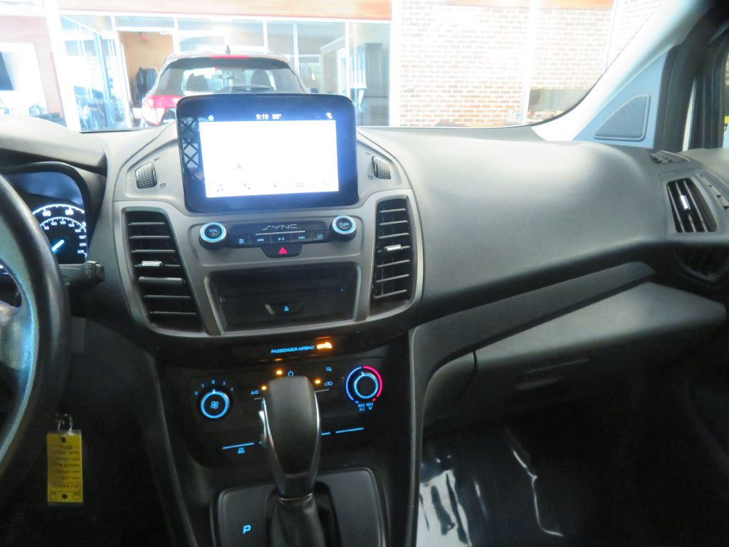 Photo 47 of this FORD TRANSIT CONNECT