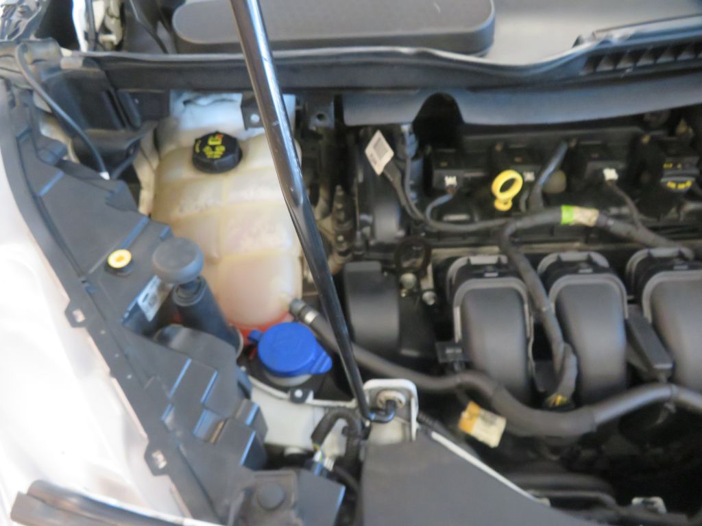 Photo 62 of this FORD TRANSIT CONNECT