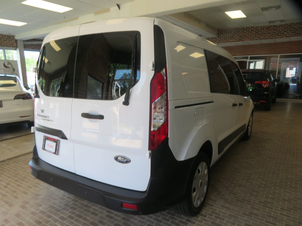 Photo 70 of this FORD TRANSIT CONNECT