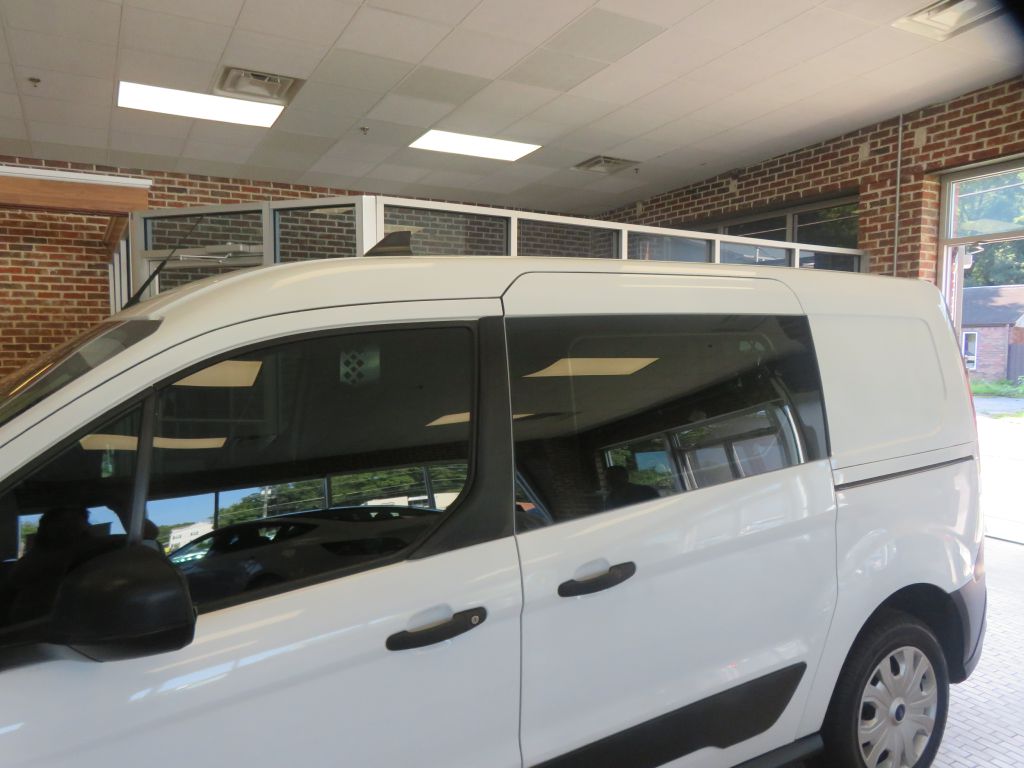 Photo 77 of this FORD TRANSIT CONNECT