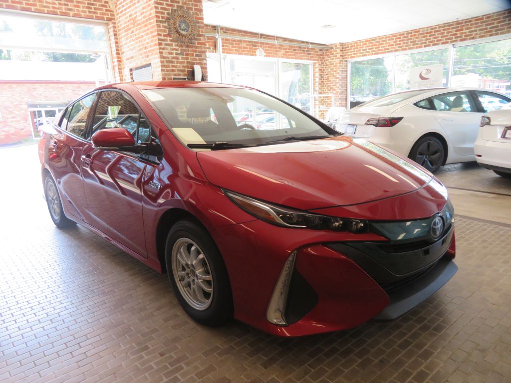 Photo 3 of this TOYOTA PRIUS PRIME