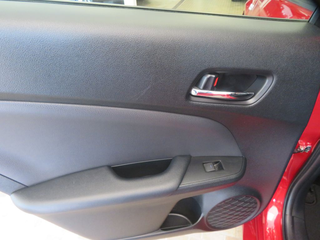 Photo 18 of this TOYOTA PRIUS PRIME