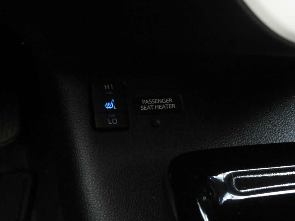 Photo 37 of this TOYOTA PRIUS PRIME
