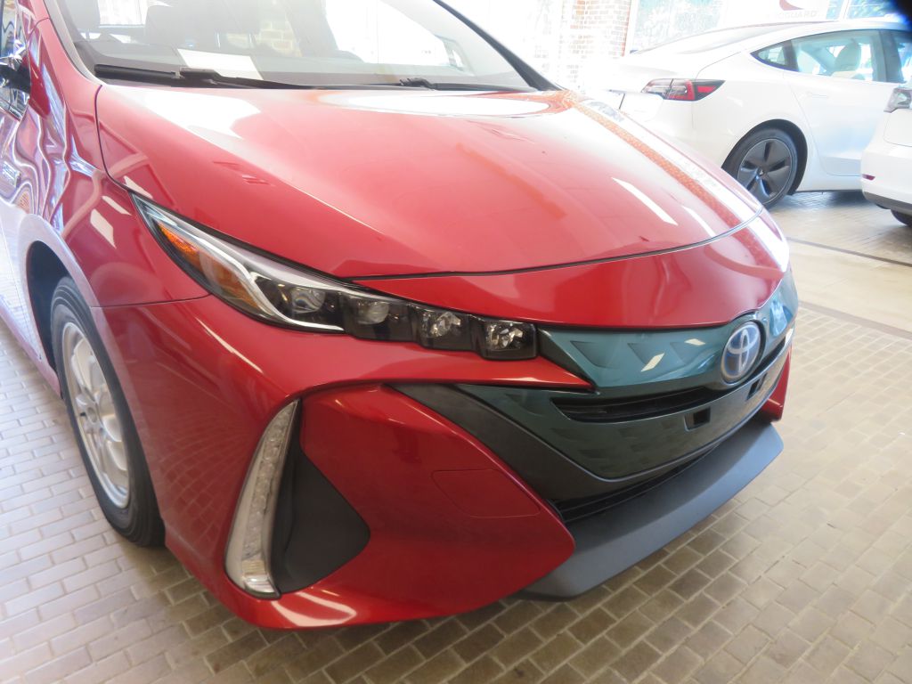 Photo 60 of this TOYOTA PRIUS PRIME