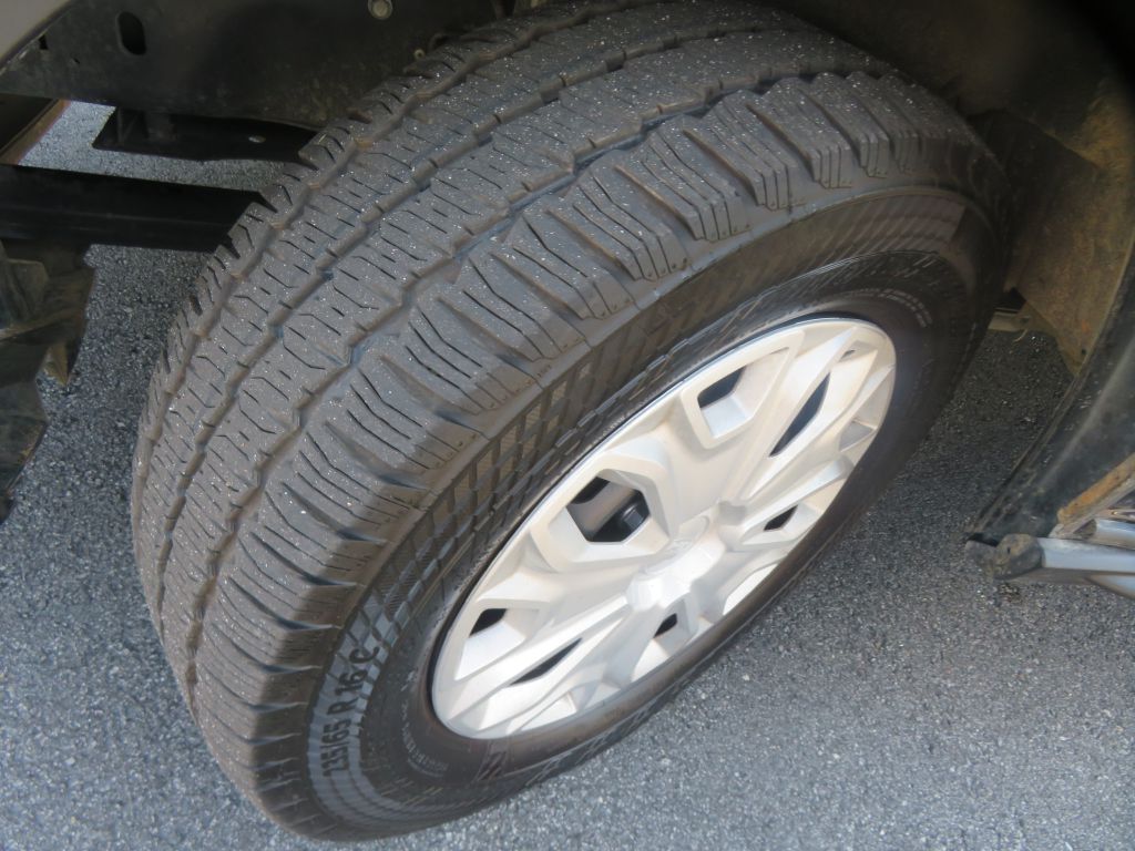 Photo 11 of this FORD TRANSIT 15 pass