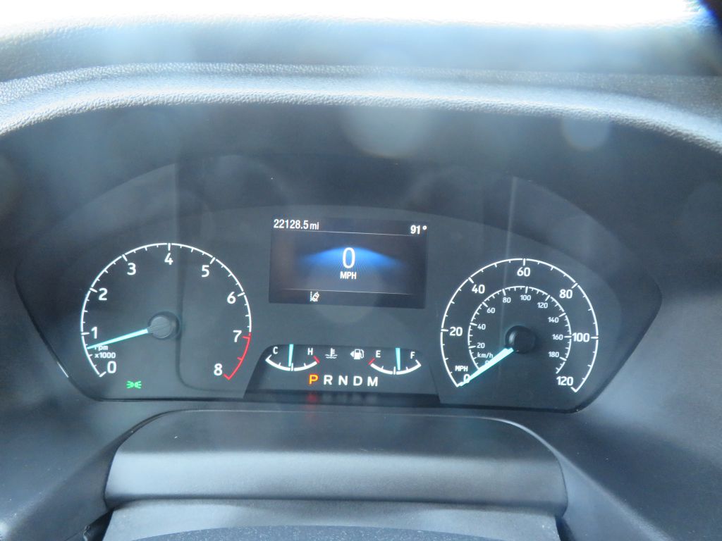 Photo 33 of this FORD TRANSIT 15 pass