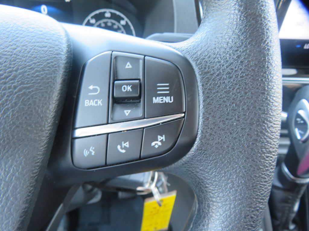 Photo 36 of this FORD TRANSIT 15 pass