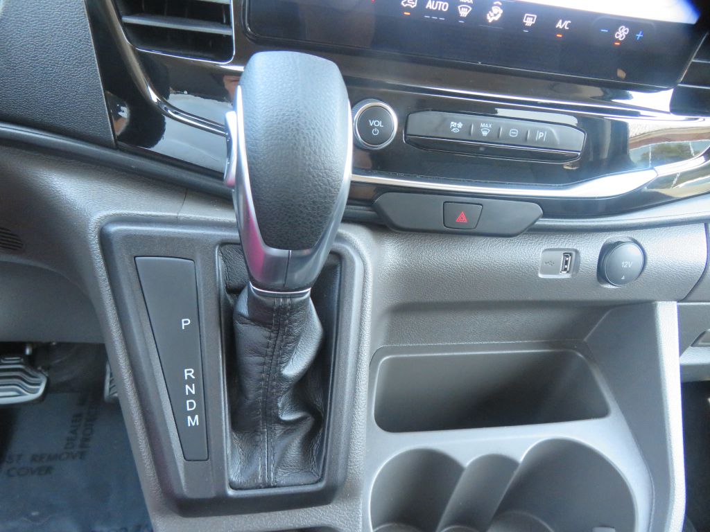 Photo 46 of this FORD TRANSIT 15 pass
