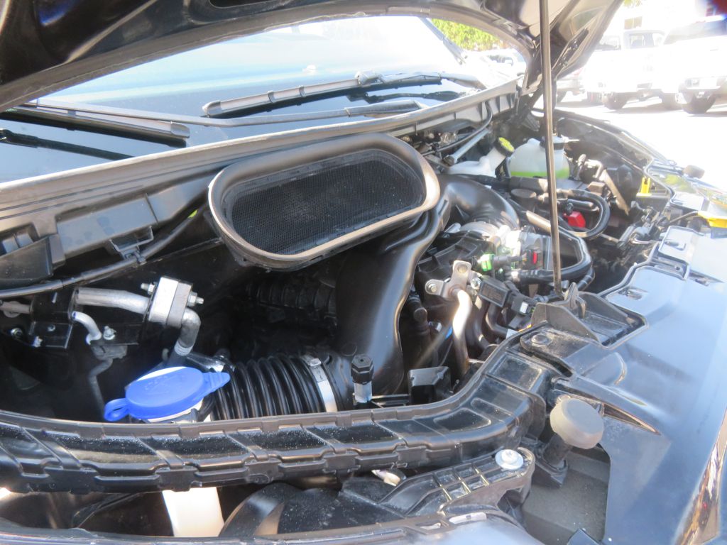 Photo 56 of this FORD TRANSIT 15 pass