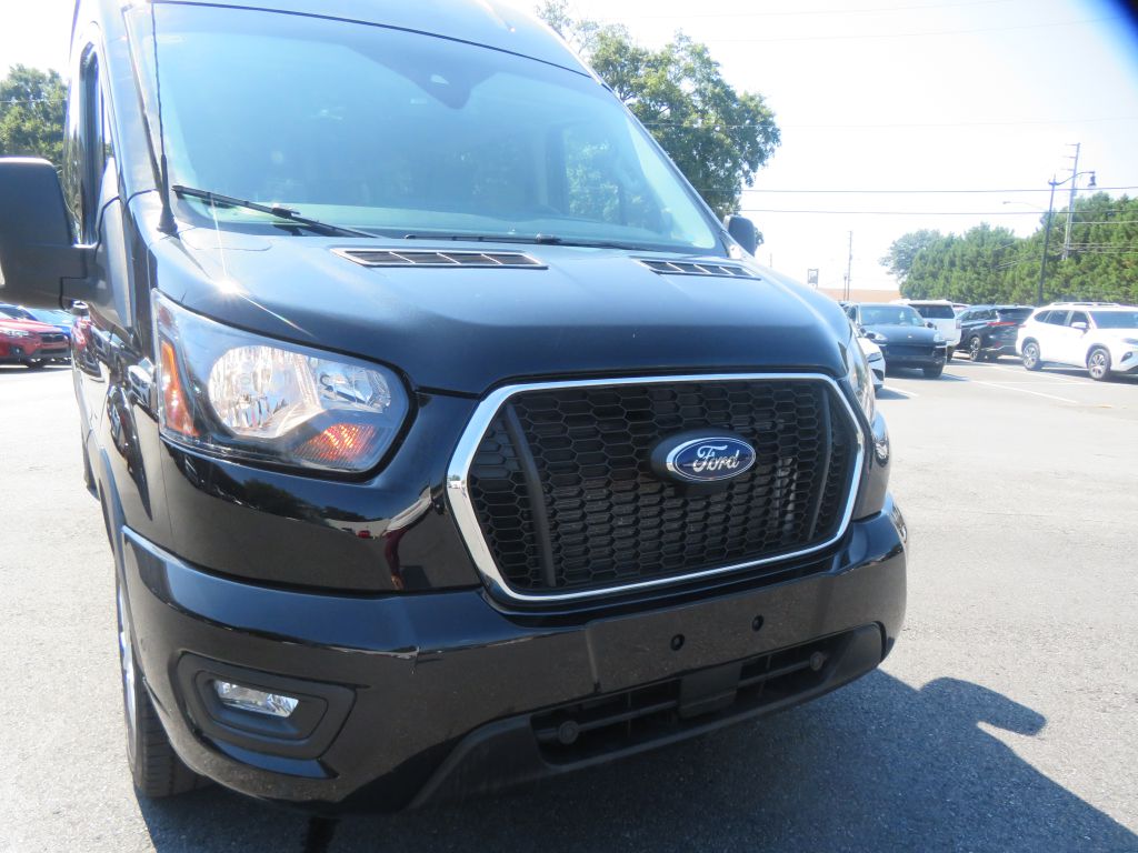 Photo 60 of this FORD TRANSIT 15 pass