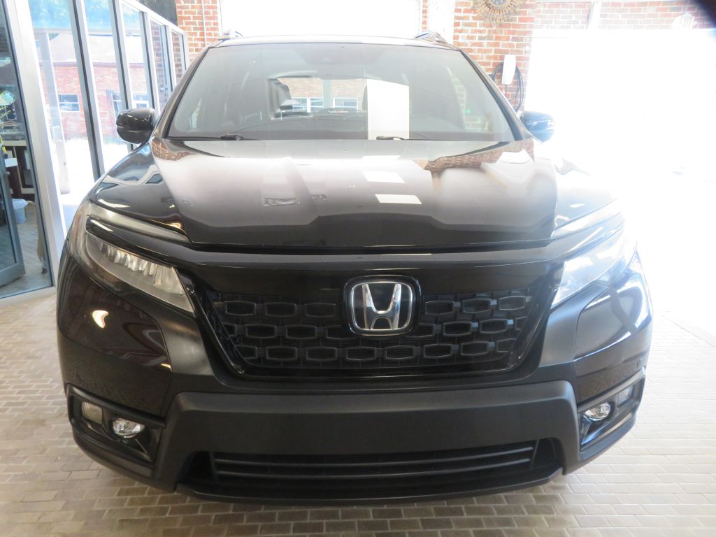 Photo 2 of this HONDA PASSPORT