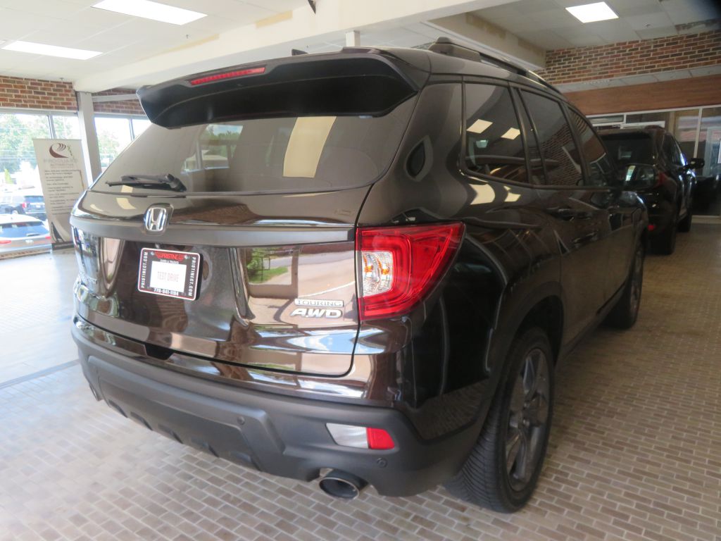 Photo 4 of this HONDA PASSPORT