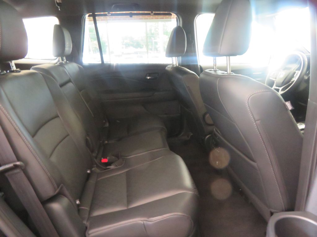Photo 23 of this HONDA PASSPORT