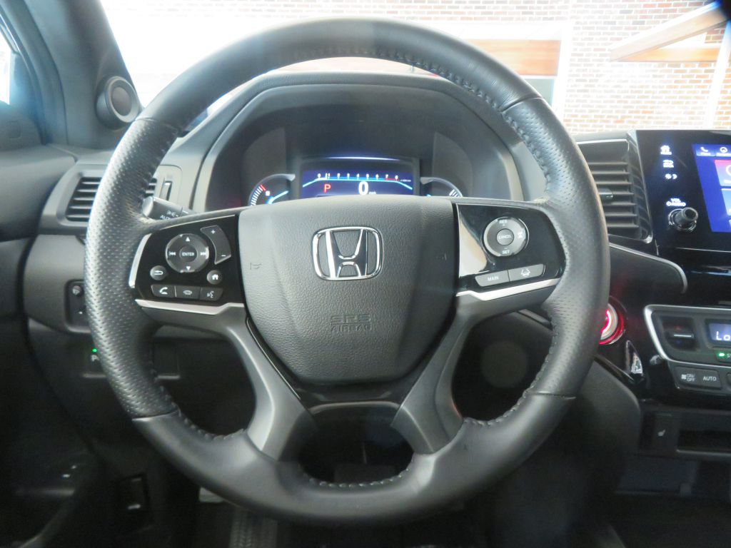 Photo 30 of this HONDA PASSPORT