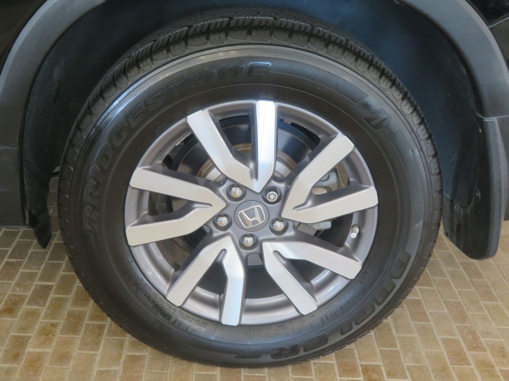 Photo 8 of this HONDA PILOT