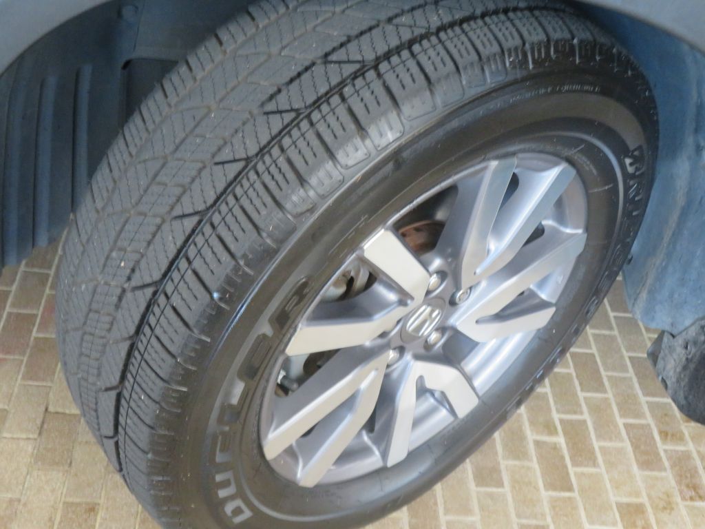 Photo 11 of this HONDA PILOT