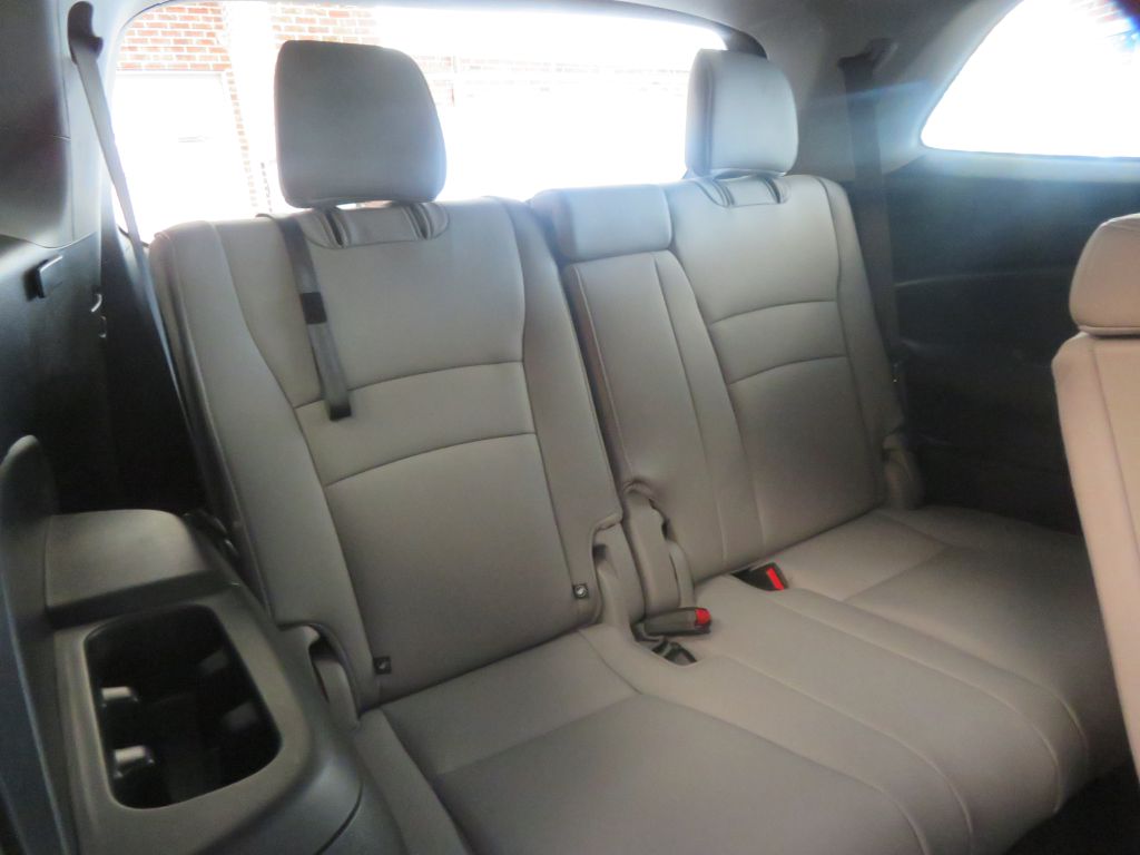 Photo 29 of this HONDA PILOT