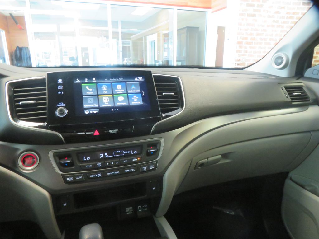 Photo 43 of this HONDA PILOT