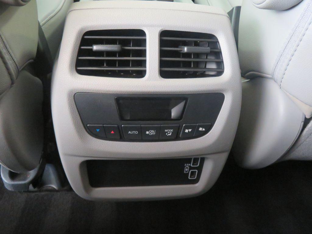 Photo 55 of this HONDA PILOT