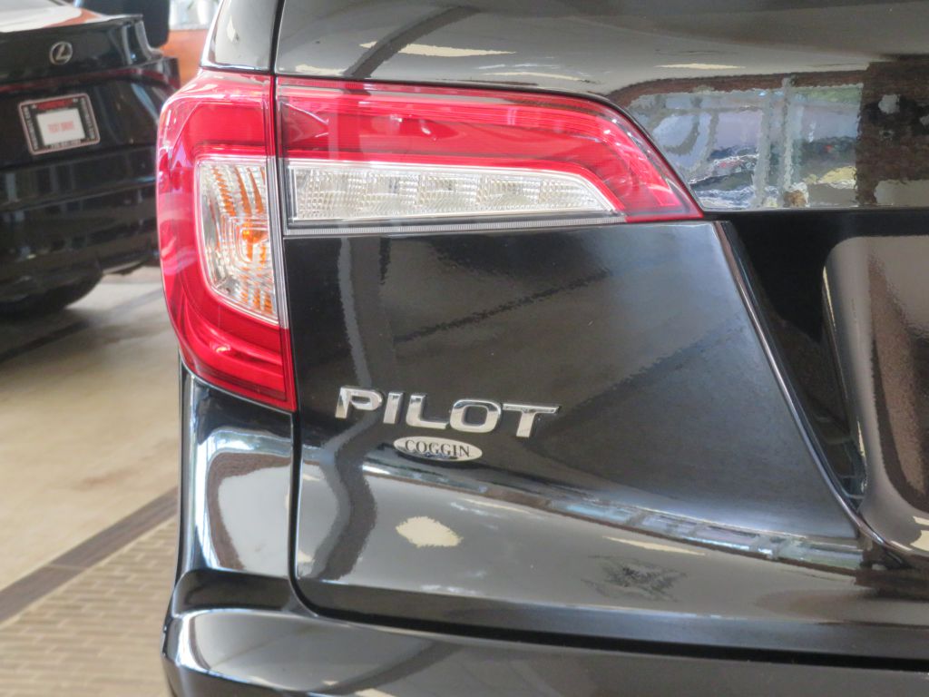 Photo 74 of this HONDA PILOT