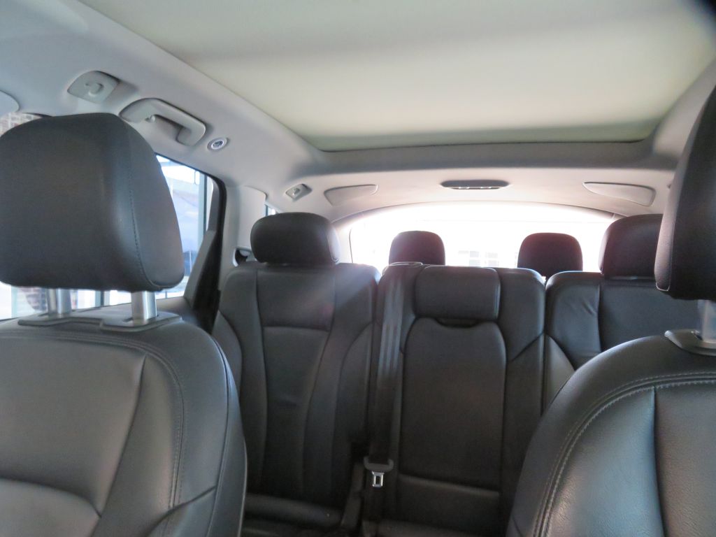 Photo 51 of this AUDI Q7