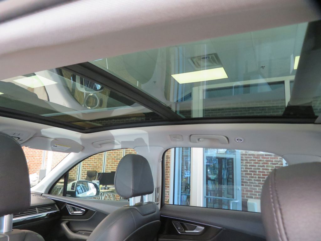 Photo 54 of this AUDI Q7