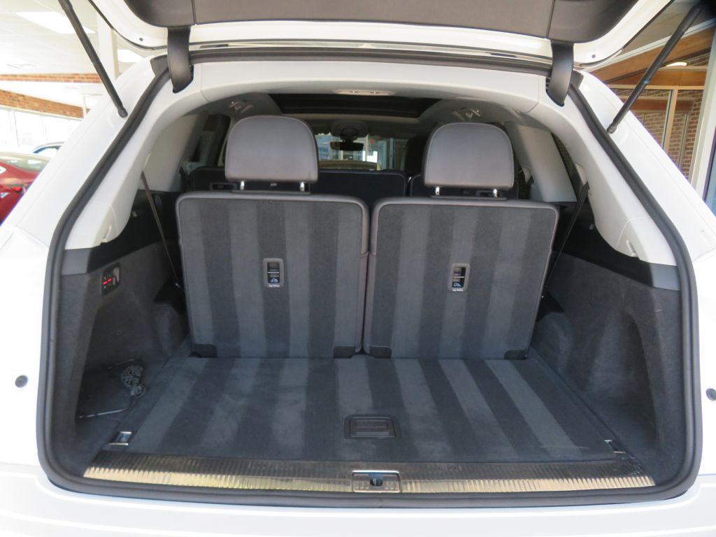 Photo 57 of this AUDI Q7