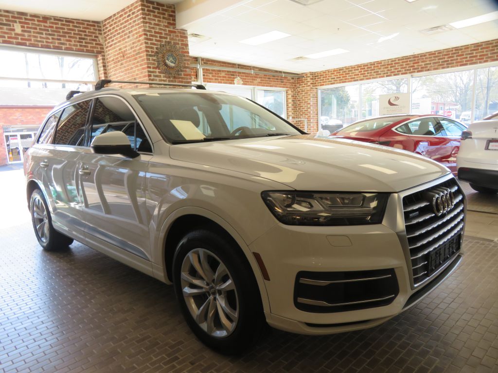 Photo 69 of this AUDI Q7