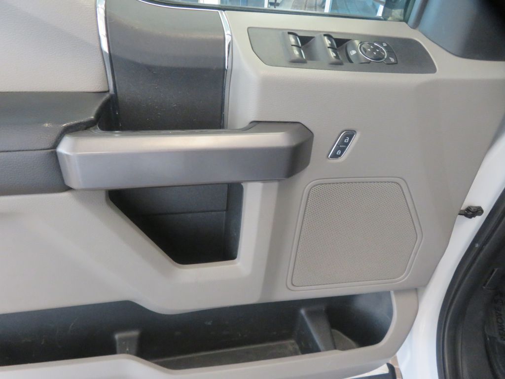 Photo 14 of this FORD F250 XLT
