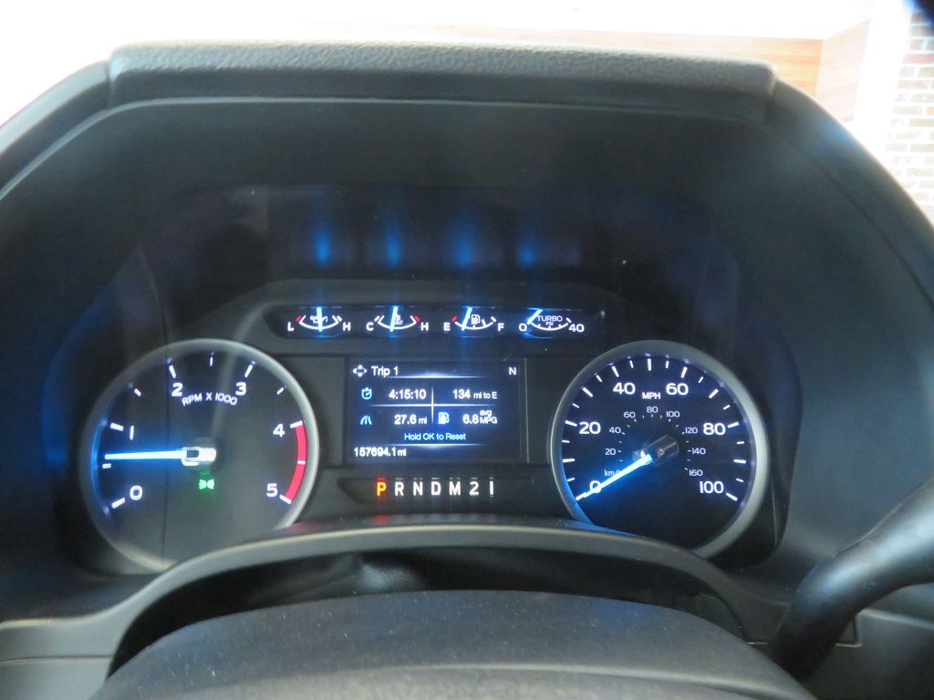 Photo 28 of this FORD F250 XLT