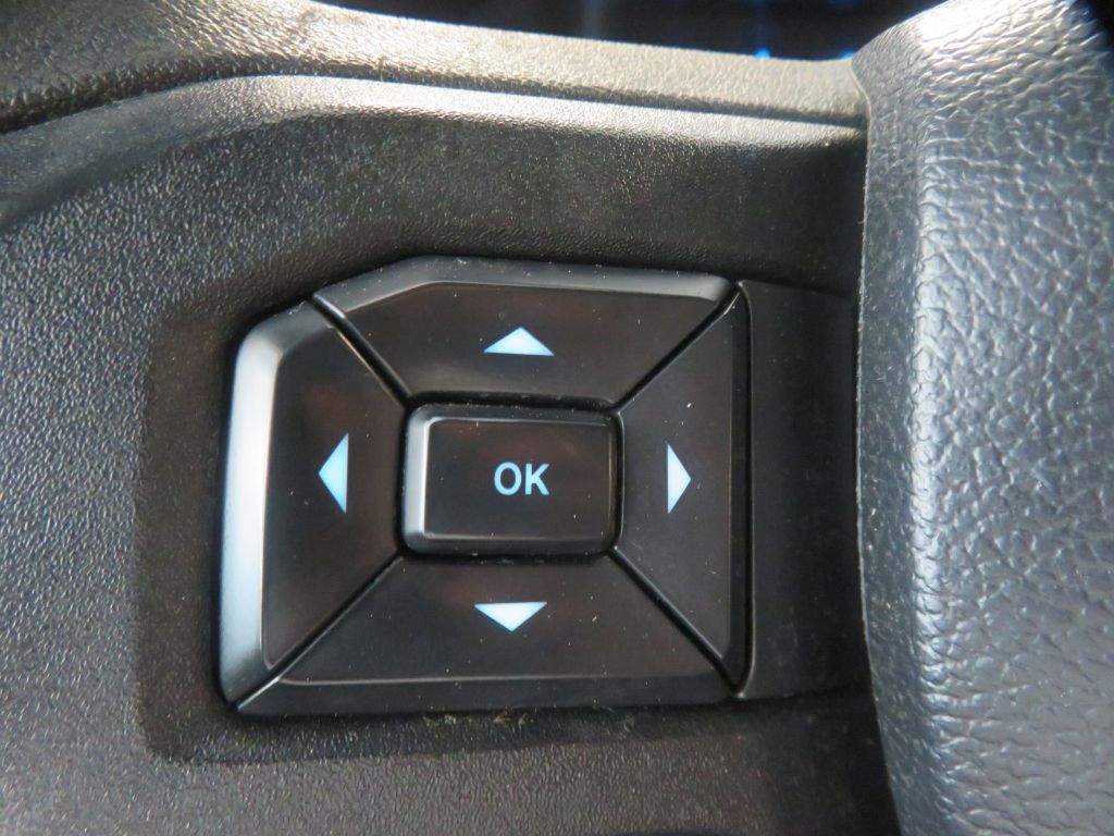 Photo 30 of this FORD F250 XLT