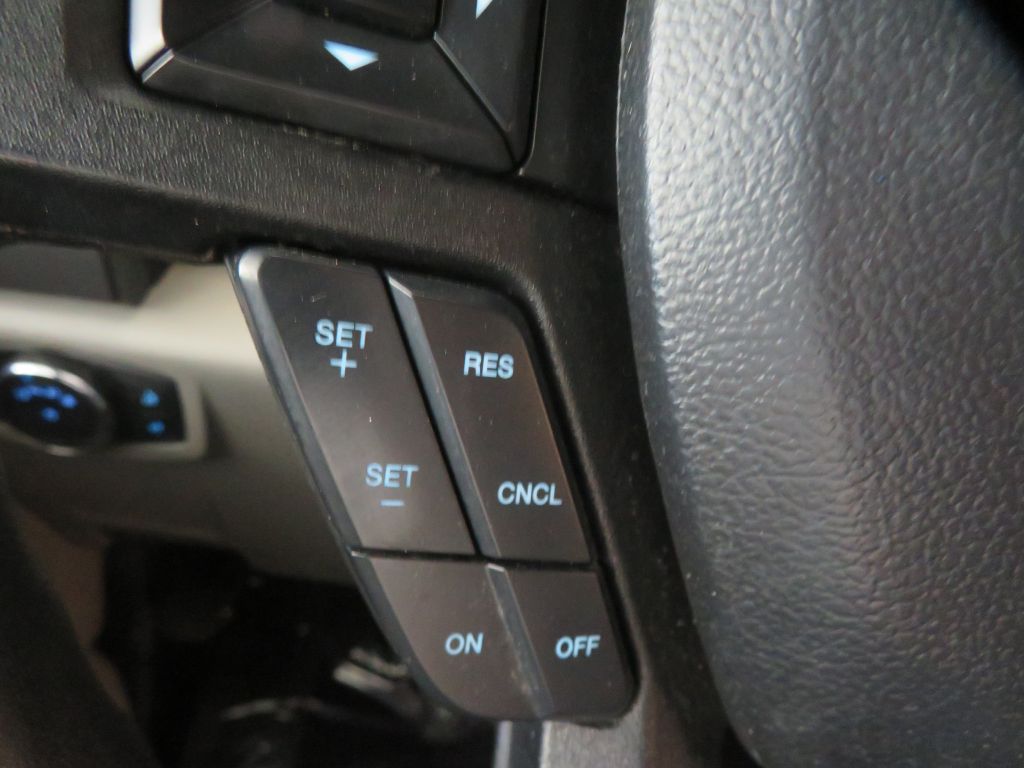 Photo 31 of this FORD F250 XLT