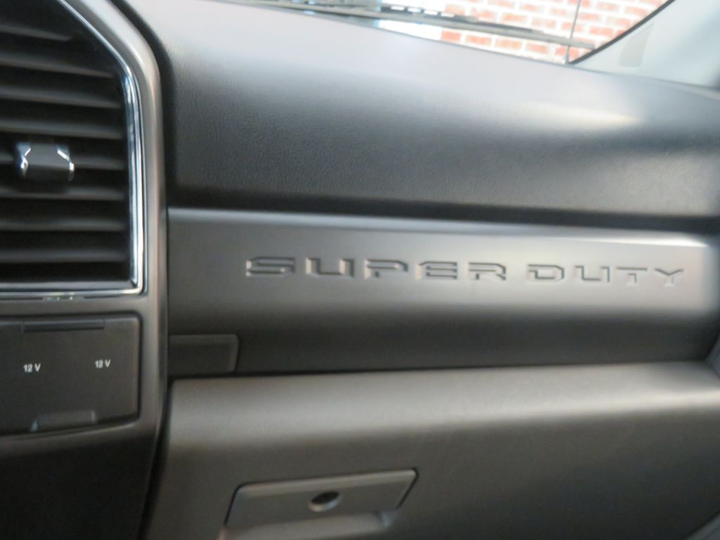 Photo 46 of this FORD F250 XLT