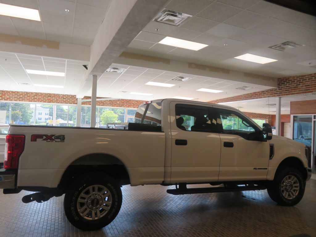 Photo 62 of this FORD F250 XLT