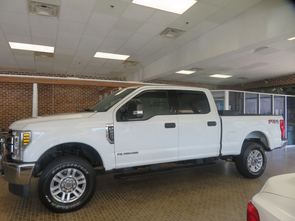 Photo 77 of this FORD F250 XLT