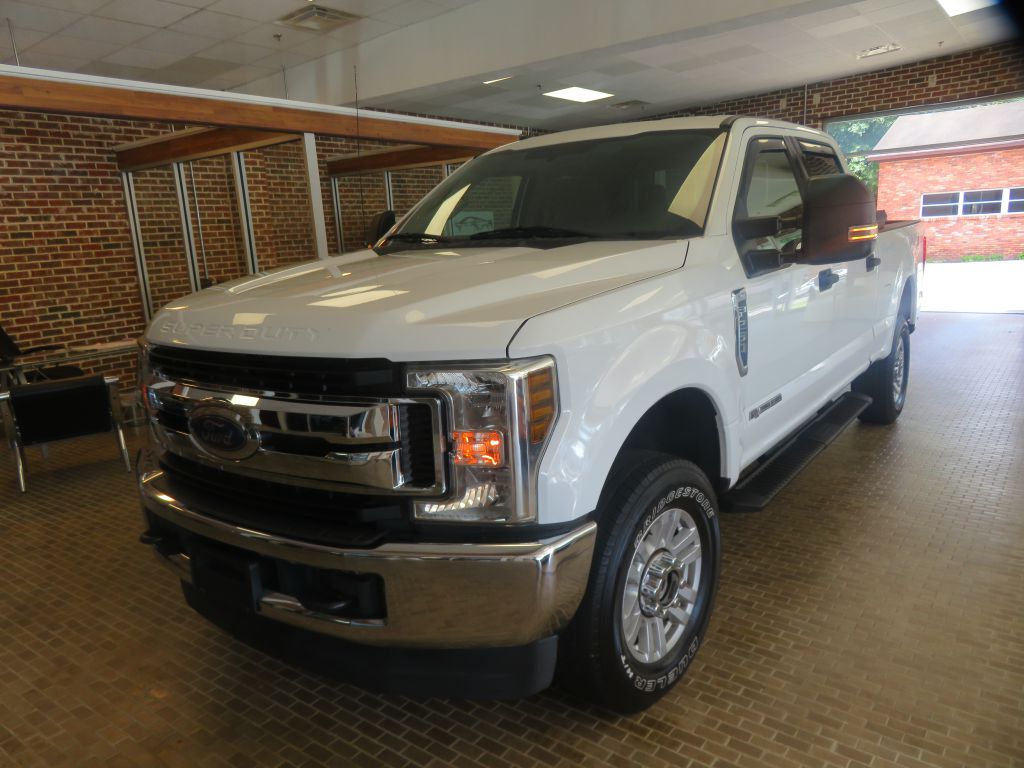Photo 84 of this FORD F250 XLT