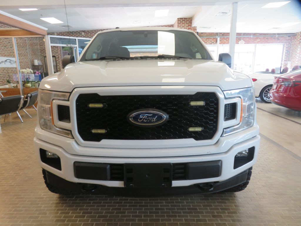 Photo 2 of this FORD F150