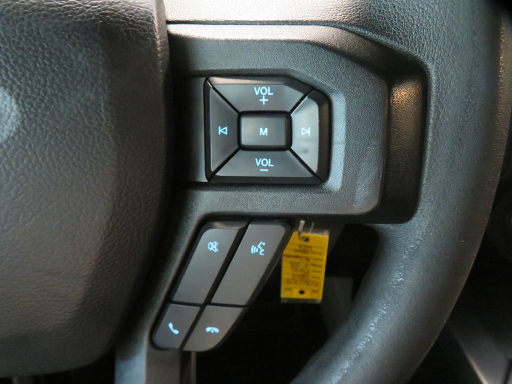 Photo 33 of this FORD F150