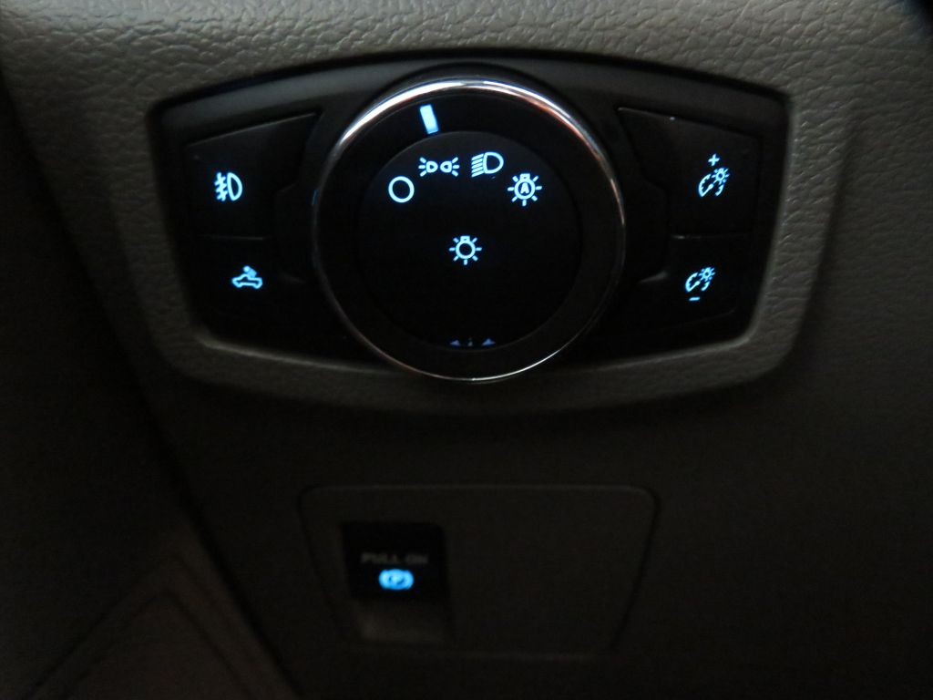 Photo 34 of this FORD F150