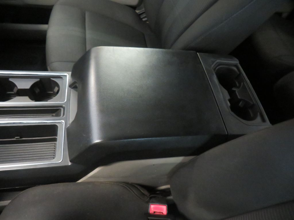 Photo 43 of this FORD F150