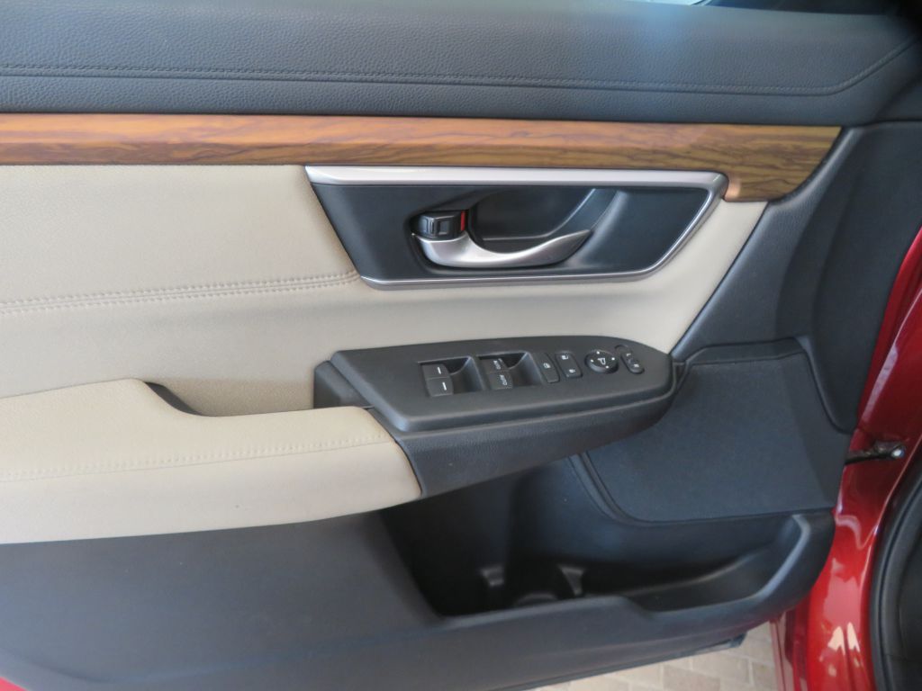 Photo 14 of this HONDA CR-V