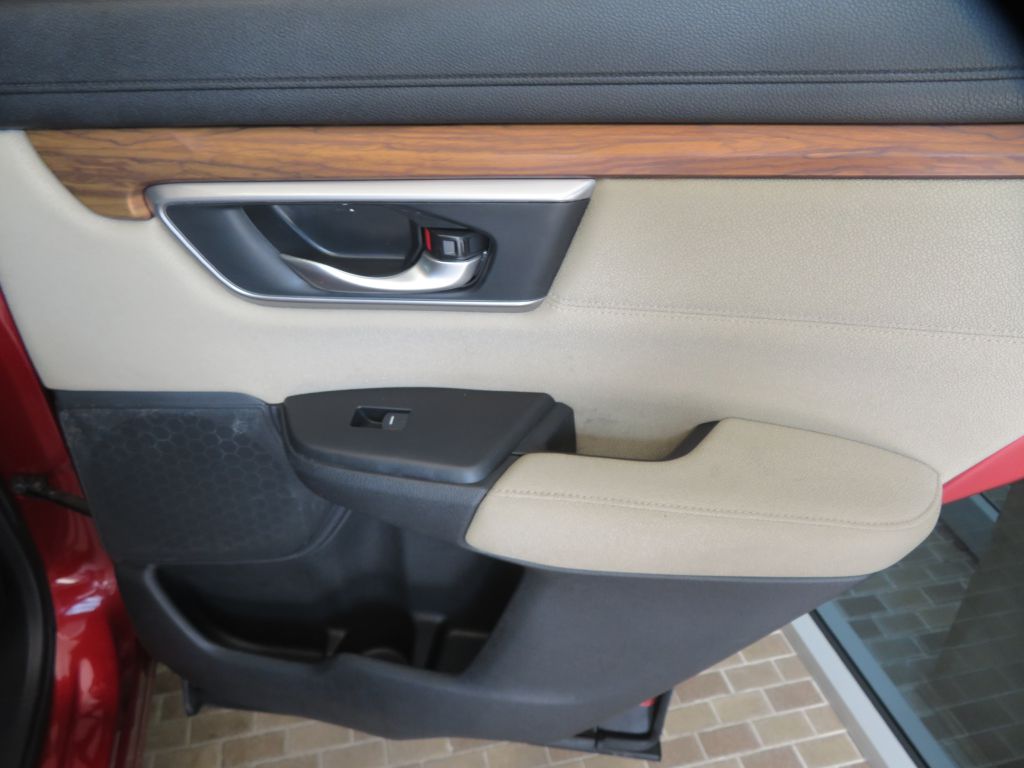 Photo 21 of this HONDA CR-V