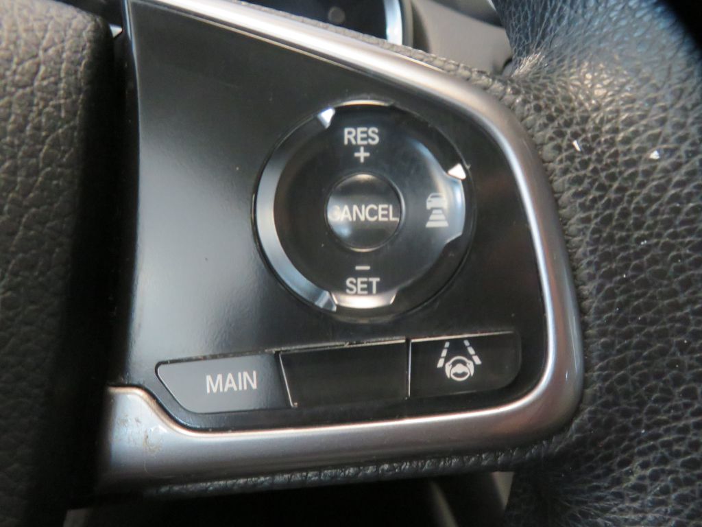 Photo 33 of this HONDA CR-V