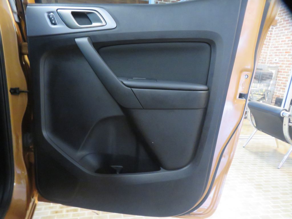 Photo 20 of this FORD RANGER