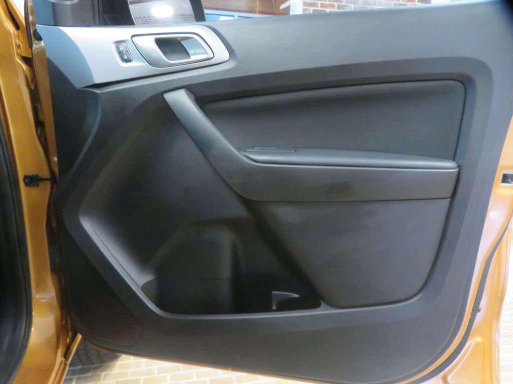 Photo 23 of this FORD RANGER