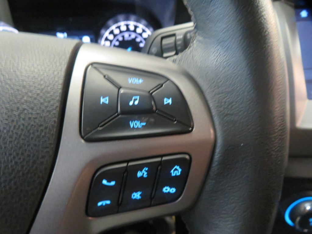 Photo 33 of this FORD RANGER