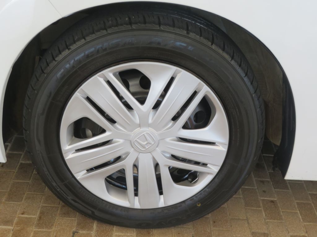 Photo 7 of this HONDA FIT