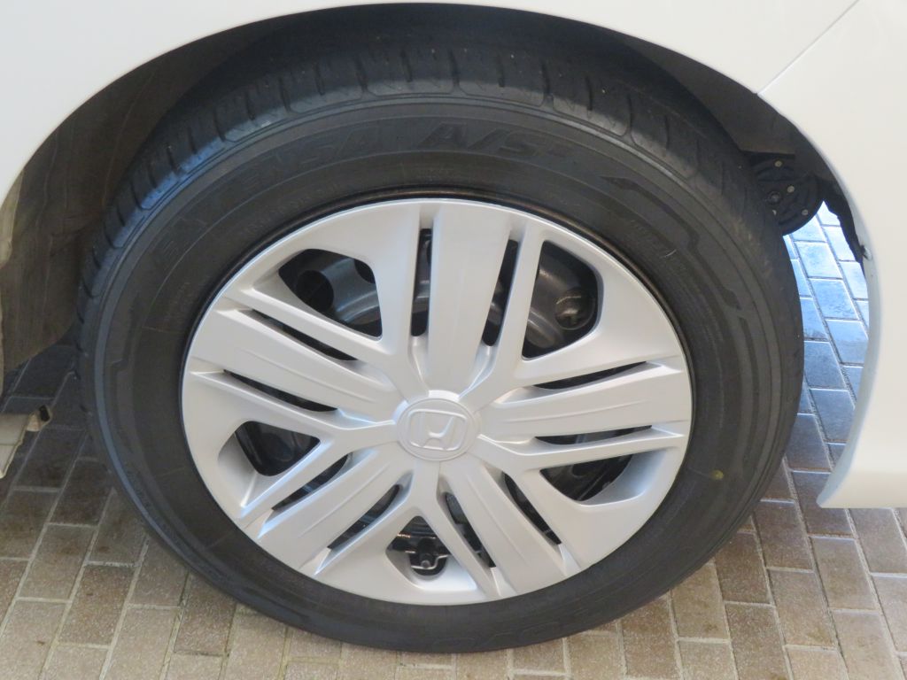Photo 10 of this HONDA FIT