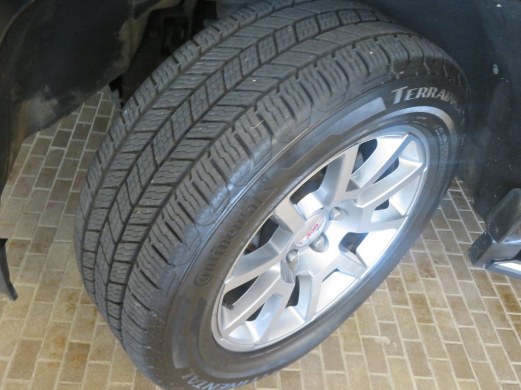Photo 11 of this GMC YUKON XL