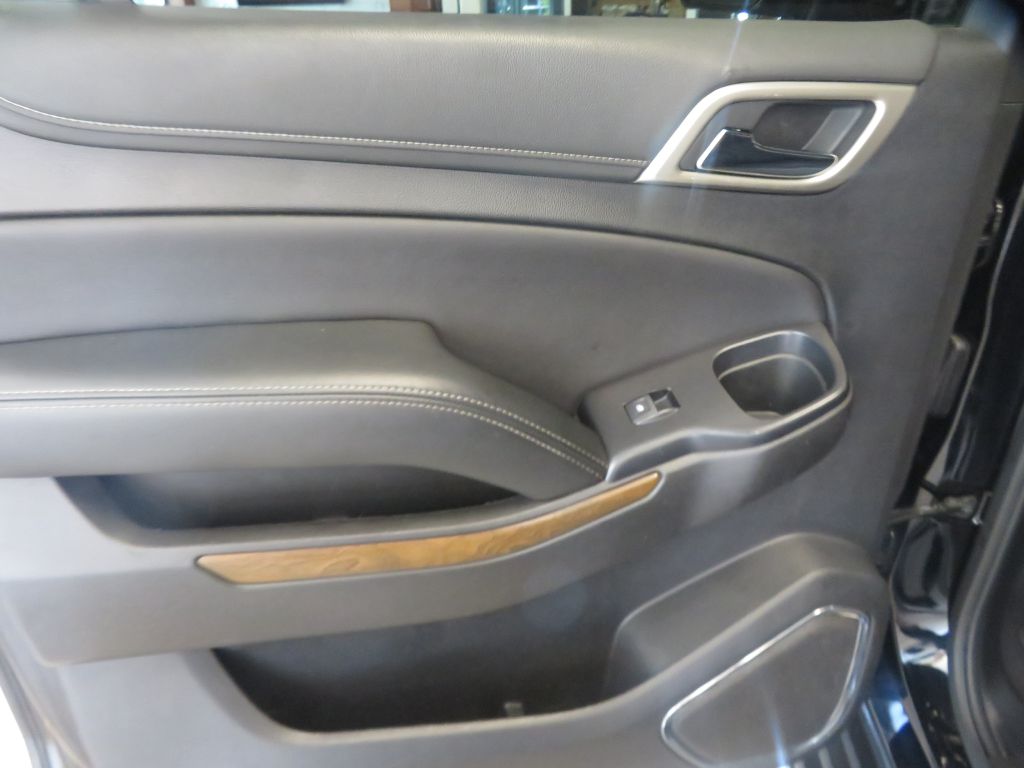 Photo 18 of this GMC YUKON XL